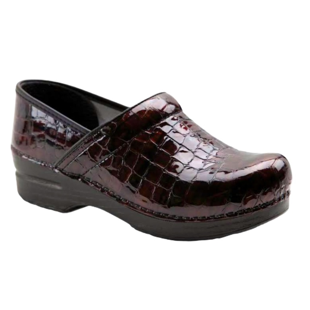 NEW Dansko Professional Brown Croc clogs leather